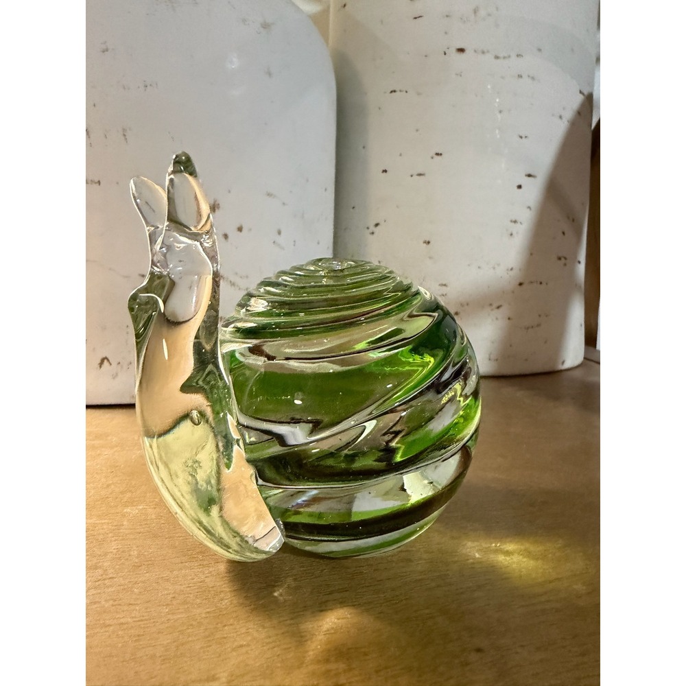 Artisan Blown Glass Snail Figurine Green Swirl Collectible‎ Sculpture